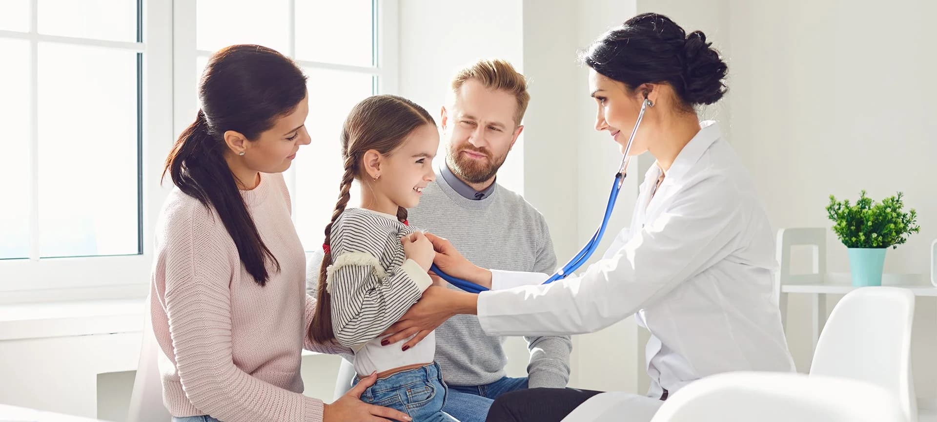 Médecin de famille en consultation à domicile à Montréal